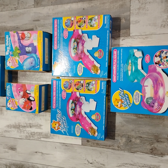 Zhu Zhu Pets Homes And Accessories Lot Of 6 Nib - Picture 1 of 9
